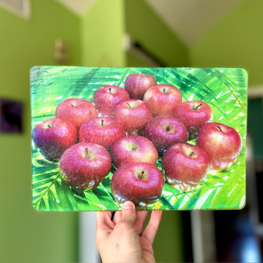 VTG Textured Apple Kitchen Cutting Board Farmhouse Accent
